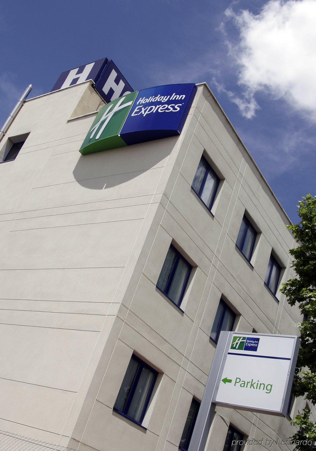 Holiday Inn Express San Sebastian De Los Reyes, An Ihg Hotel Εξωτερικό φωτογραφία