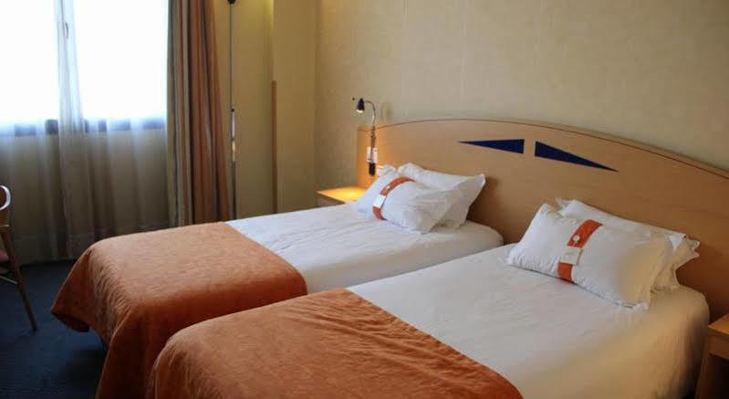 Holiday Inn Express San Sebastian De Los Reyes, An Ihg Hotel Εξωτερικό φωτογραφία